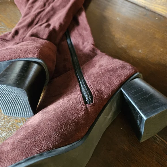 Elegant Burgundy Suede Boot Bkock Heel Side Zipper Womens Size 7. - Picture 15 of 16